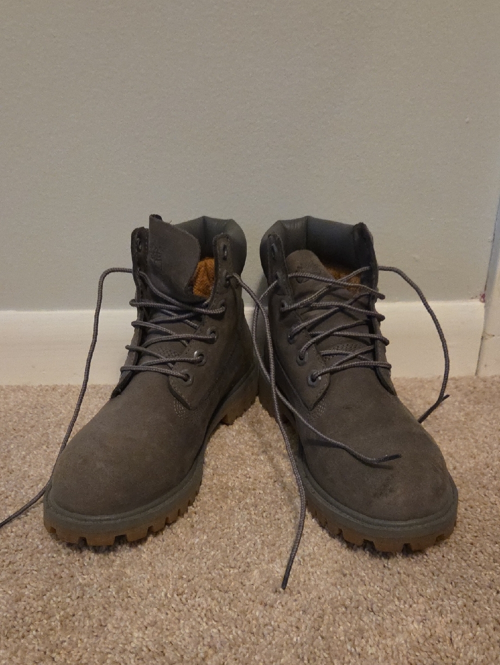 Timberland Rugged Lace-Up Boots in Gray